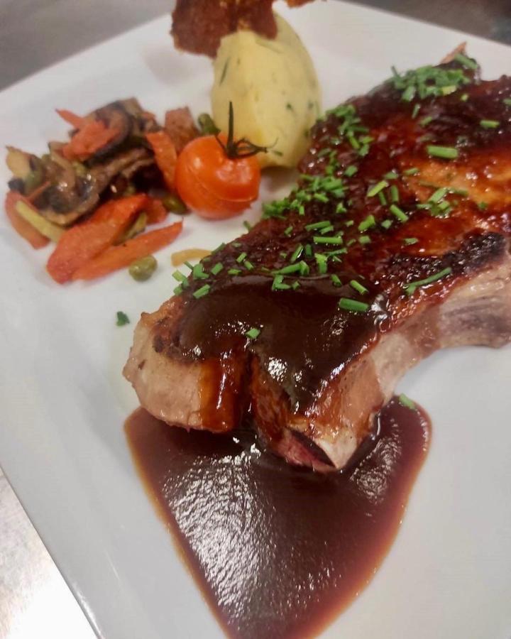 Logis Hotel Restaurant Aloe Les Herbiers Dış mekan fotoğraf