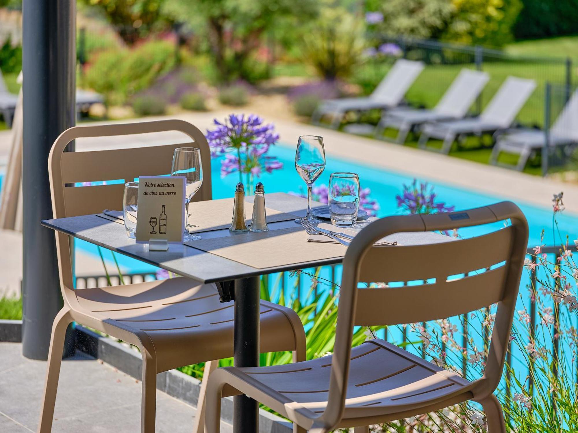 Logis Hotel Restaurant Aloe Les Herbiers Dış mekan fotoğraf