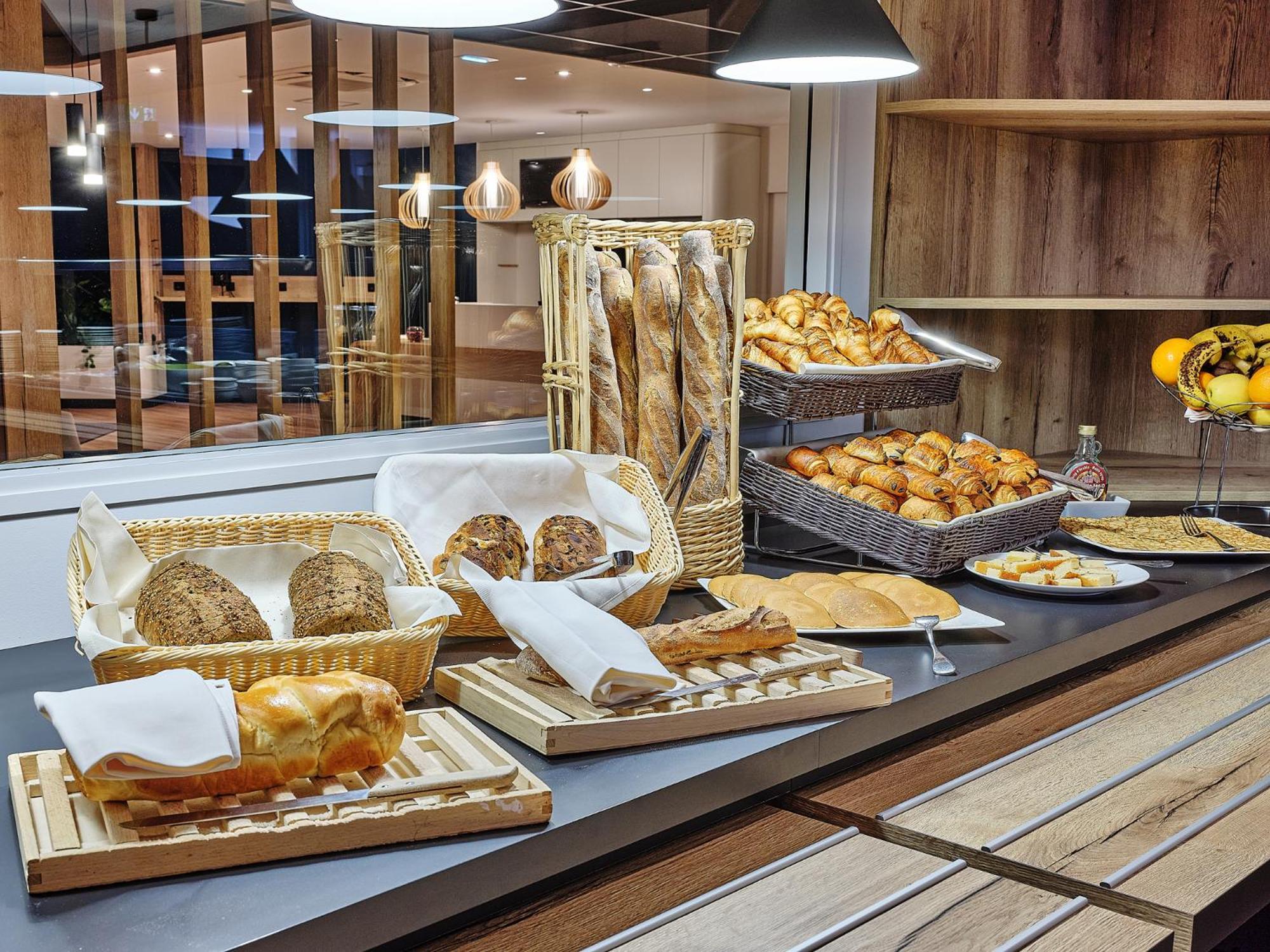 Logis Hotel Restaurant Aloe Les Herbiers Dış mekan fotoğraf