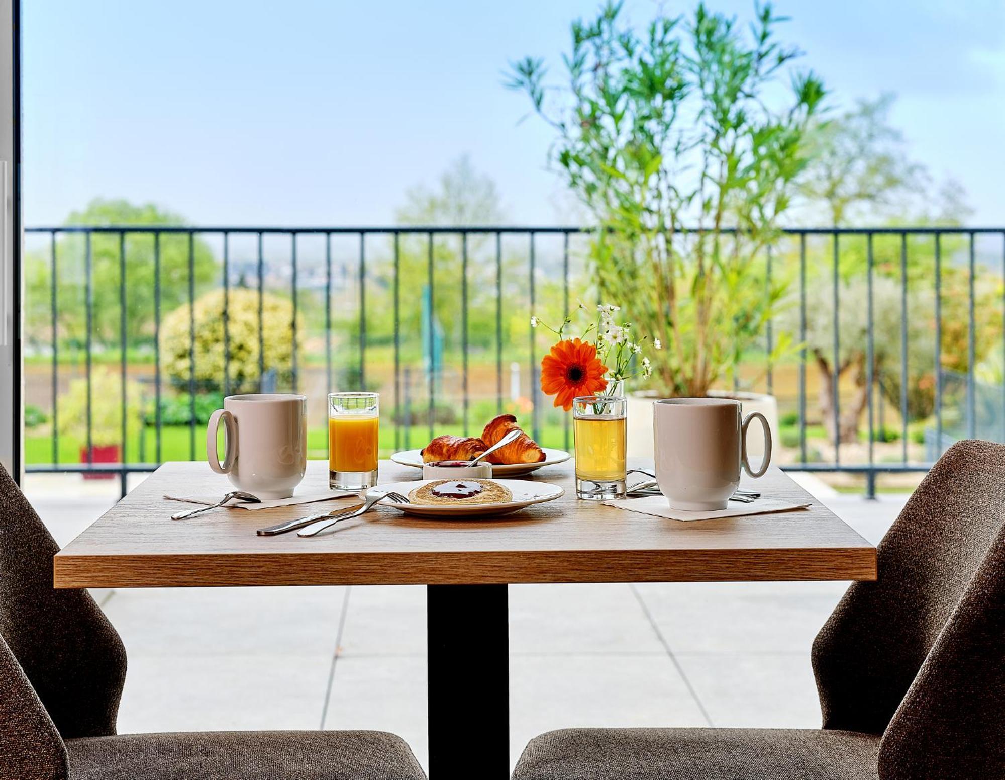 Logis Hotel Restaurant Aloe Les Herbiers Dış mekan fotoğraf